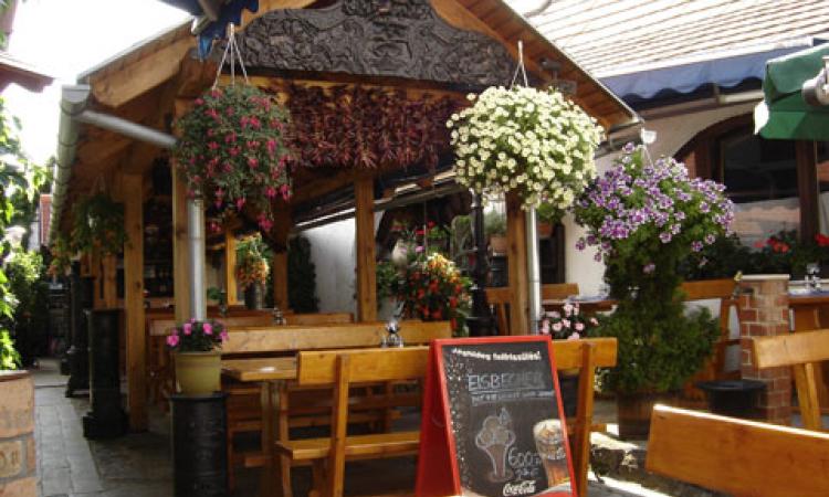 Gulyás Udvar Étterem