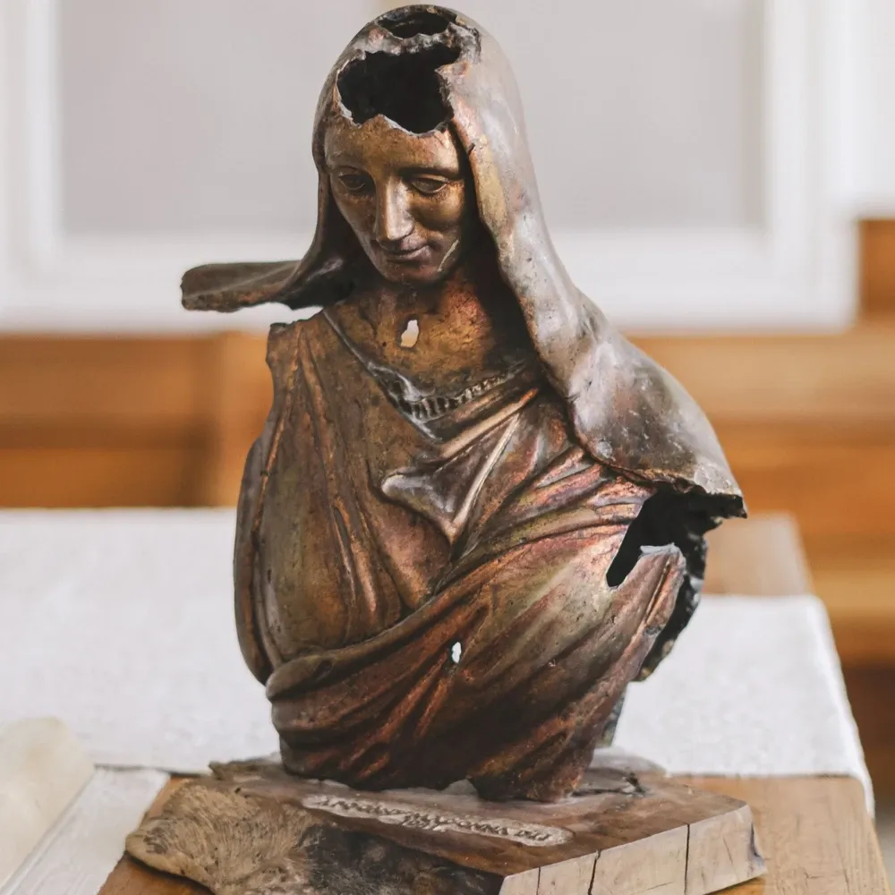 Pogány Madonna nyomában