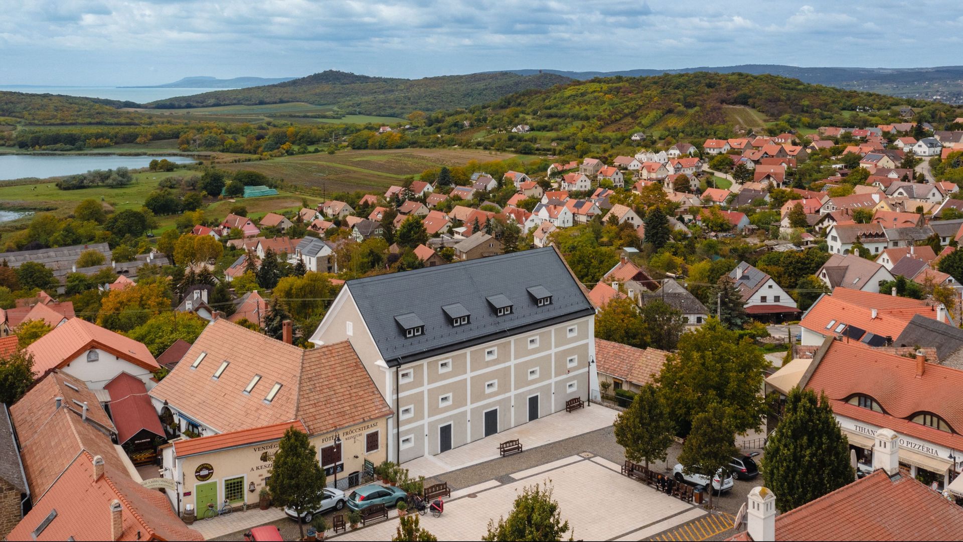 Szolgáltatások